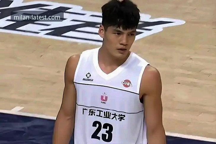 CBA状元陈国豪遭遇“回避条款”升级：3大关键细节解读，看米兰体育平台如何直播这场卡位战
